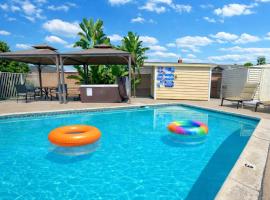 Orchard Villa Disneyland 5 Bedroom Pool Home Spa, hotel in Anaheim