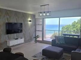 101 Camarque - 3 Bedroom Apartment In Umdloti - 180 Degree Sea Views