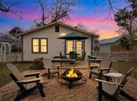Primrose Cottage - Fire Pit & Close to Downtown