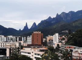 Apartmento 303 Terê - Wi-Fi - Garagem - Academia, hotel i Teresópolis