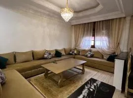 Appartement confortable à Rabat, idéalement situé près de la Corniche et du Stade