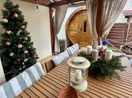 Dora Holiday House & Apartments