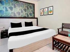 Hotel O Hussainganj Near Vidhansabha