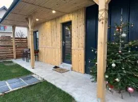 MR Tiny House - Private Parking