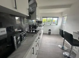 BXH B5 Garden View Double Room Bexleyheath