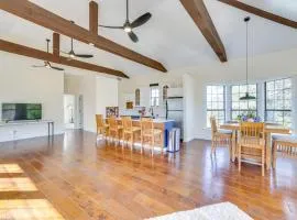 Quiet and Convenient Unit, 7 Mi to Lake Ray Hubbard!