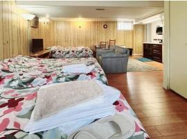 Orient Lumiere, hotel em Brossard