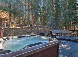 6 Mi to Breck Resort Family Cabin with Game Room, Hotel in Blue River