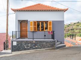 Casa da Feira - Located in a peaceful Calheta area with sea views, hotel a Calheta