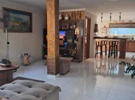 Casa espaçosa e aconchegante