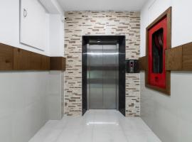 Hotel O Nirvikalpa, hotel em Ullāl