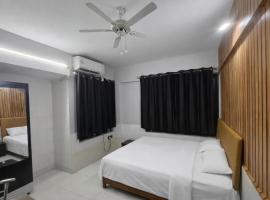 Luxurious Fully Ac 2bhk apartment, hotelli kohteessa Thane