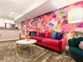 HostWise Stays - 2 King Beds, Free Street Parking, North Side Gem