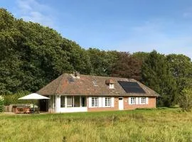 Holiday Home Heidebos für 8 Personen by Interhome