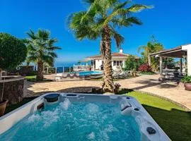 Holiday Home Luxusvilla mit fantastischem Meerblick by Interhome