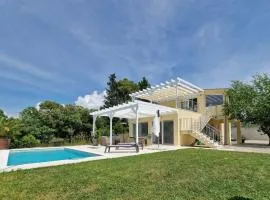 Holiday Home Großes Ferienhaus zur alleinigen Nutzung mit Pool by Interhome