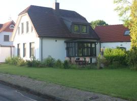 Holiday Home Küsterhaus by Interhome, Hotel in Stollhamm