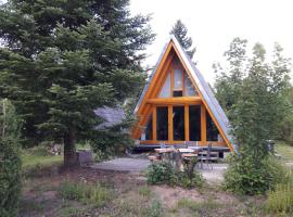 Holiday Home Freistehendes Nurdachaus im Ferienpark Schellbronn by Interhome, hotel a Schellbronn