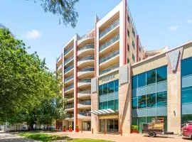 Central Apartment with Underground Parking