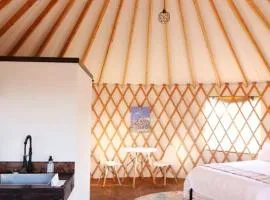 Johnny Yurts
