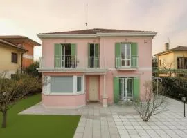 Villa Lucchetta - Tre Camere e Appartamento con parcheggio Interno