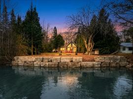Lakeview Loft A-Frame Escape Tobermory With AC, hotel a Tobermory