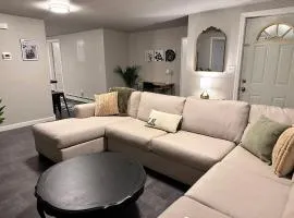 Renovated 2-Bedroom Apartment in Federal Hill with Parking, Walk to Atwells Ave