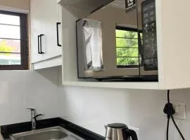 Crème de la crème Tiny Cottage