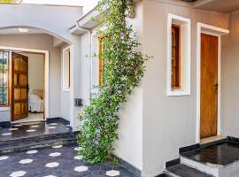 Esencia de Monta&ntilde;a, villa i El Challao