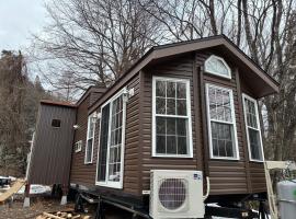 Hakuba Canadian Lodge, hotel in Hakuba