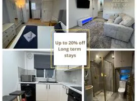 Luxury one bedroom apartment in croydon