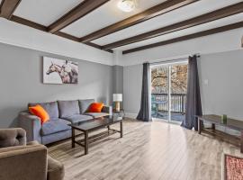 Cozy 1BR TV Wi-Fi Kitchen Nature View, hotel in St. John's