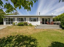 Lake Hawea Family Holiday Home, hotel in Lake Hawea