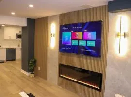 Large Walk-Out Private Apartment in Richmond Hill