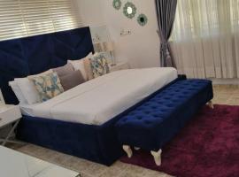 Self Service Apartment in Jimeta, Yola, Nigeria, hotel a Jimeta