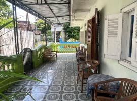 The Cubic Reborn, hotel sa Timuran