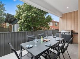 Saltwater Escape - Live the Sand and Surf Lifestyle โรงแรมในวูลองกอง