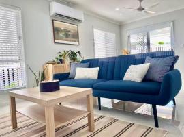 Bright 3BR 2BA Home, Near Beenleigh Shops & Train, hotell i Beenleigh