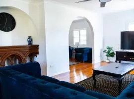 The Founders House Bold 4BR Retreat Muswellbrook