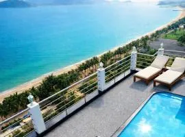 Soria Majestic Beachfront Hotel