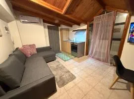 Σοφίτα 40 τμ στο κέντρο της Καστοριάς