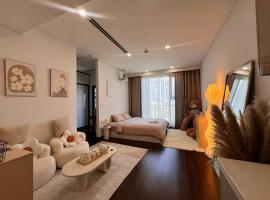 Luxury Homestay, hotel i Phú Thú