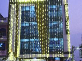 Uday Hotel, hotel em Sandīla