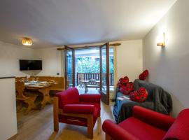 Lo Chalet nel cuore di Courmayeur，位于库马约尔的酒店