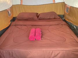 Kohkood camp, camping de luxo em Ban Khlong Mat