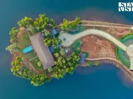 StayVista at Natures Island with Infinity Pool, Bar