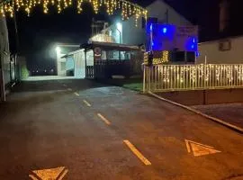 Apartmani MOSLAVINA i parking