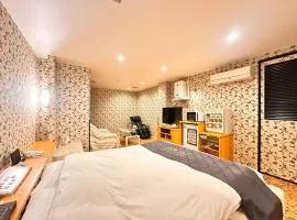 HOTEL BLACK BOX Gifuhashima -Adult Only- LOVE HOTEL