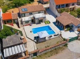 Villa Kunta by Villas Guide