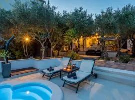 Holiday Home Komplex Oliva mit Pool und großem Garten by Interhome